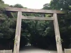 熱田神宮の鳥居