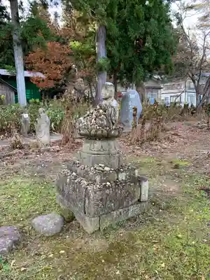 幸徳院笹野寺の像