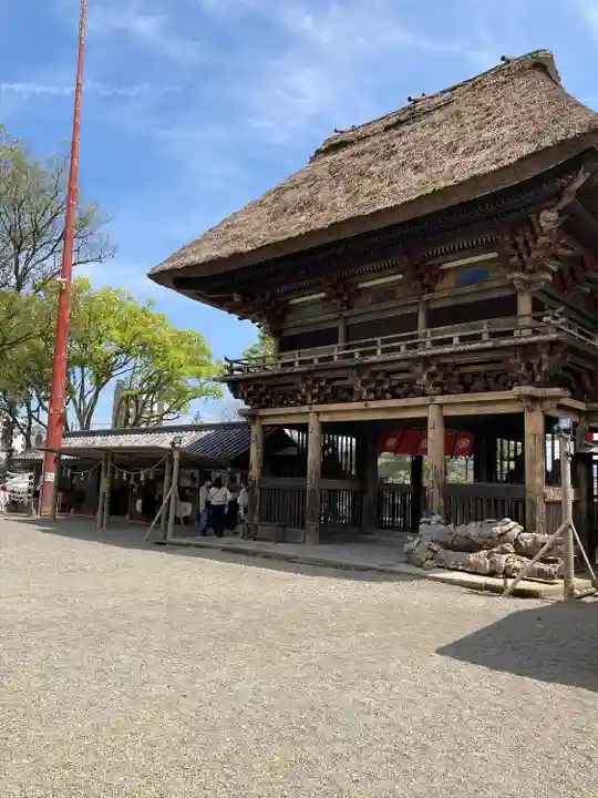 青井阿蘇神社の山門・神門