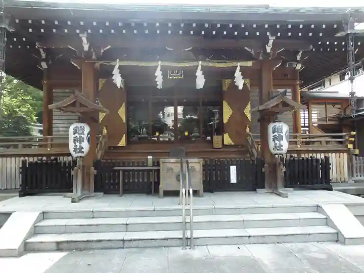鎧神社の本殿・本堂
