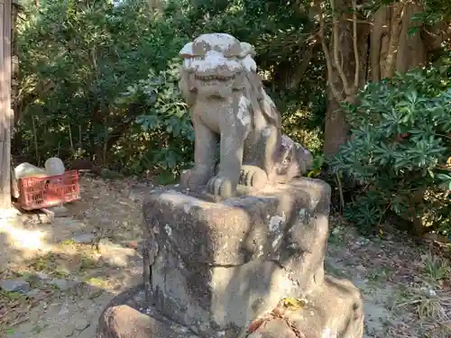山の神神社の狛犬