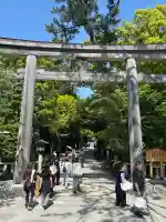 寒川神社の{uncategorized: "未分類", other: "その他", undefined: "問題あり", building: "その他建物", grave: "お墓", sacred_gate: "鳥居", guardian: "狛犬", statue: "像", buddha: "仏像", history: "歴史", nature: "自然", garden: "庭園", animal: "動物", pagoda: "塔", temizu: "手水舎", mountain_gate: "山門・神門", sanctuary: "本殿・本堂", subordinate: "末社・摂社", art: "芸術", scenery: "景色", jizo: "地蔵", ema: "絵馬", goshuin: "御朱印", omikuji: "おみくじ", items: "授与品その他", amulet: "お守り", goshuincho: "御朱印帳", eats: "食事", festival: "お祭り", votive_dance: "神楽", shichigosan: "七五三参", wedding: "結婚式", experience: "体験その他", initially: "初詣", around: "周辺", anti_infection: "感染症対策"}