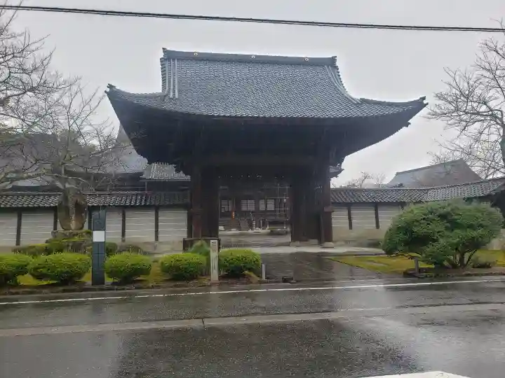 毫攝寺の山門・神門