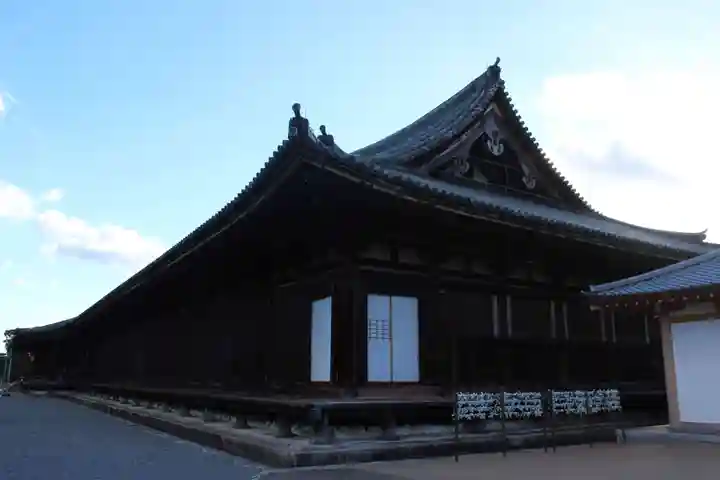 蓮華王院(三十三間堂)の本殿・本堂