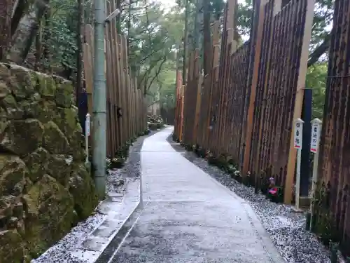 金剛證寺の{uncategorized: "未分類", other: "その他", undefined: "問題あり", building: "その他建物", grave: "お墓", sacred_gate: "鳥居", guardian: "狛犬", statue: "像", buddha: "仏像", history: "歴史", nature: "自然", garden: "庭園", animal: "動物", pagoda: "塔", temizu: "手水舎", mountain_gate: "山門・神門", sanctuary: "本殿・本堂", subordinate: "末社・摂社", art: "芸術", scenery: "景色", jizo: "地蔵", ema: "絵馬", goshuin: "御朱印", omikuji: "おみくじ", items: "授与品その他", amulet: "お守り", goshuincho: "御朱印帳", eats: "食事", festival: "お祭り", votive_dance: "神楽", shichigosan: "七五三参", wedding: "結婚式", experience: "体験その他", initially: "初詣", around: "周辺", anti_infection: "感染症対策"}