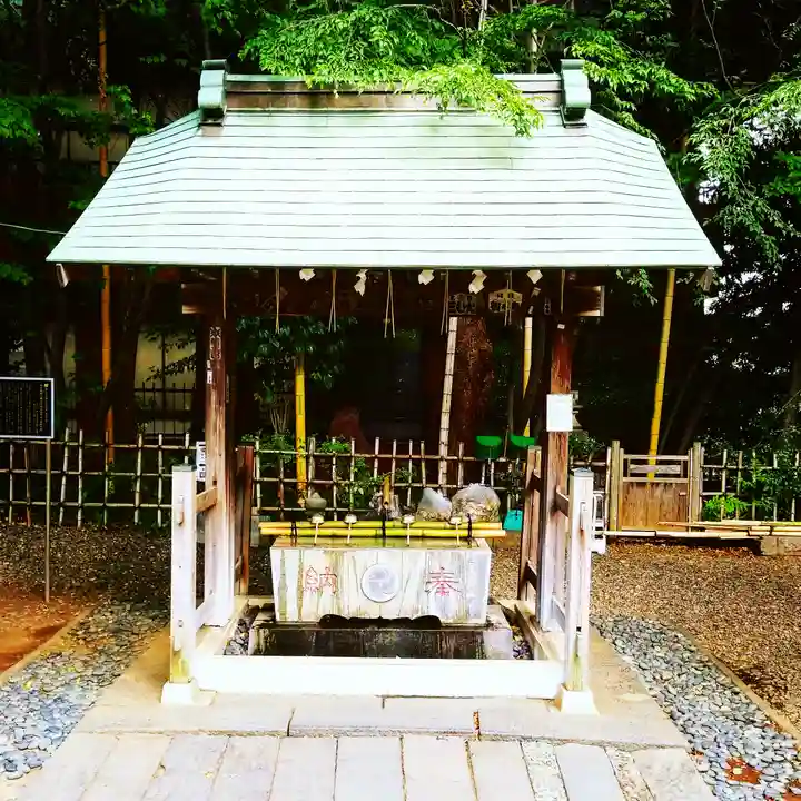 市谷亀岡八幡宮の手水舎