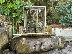 枚岡神社の手水