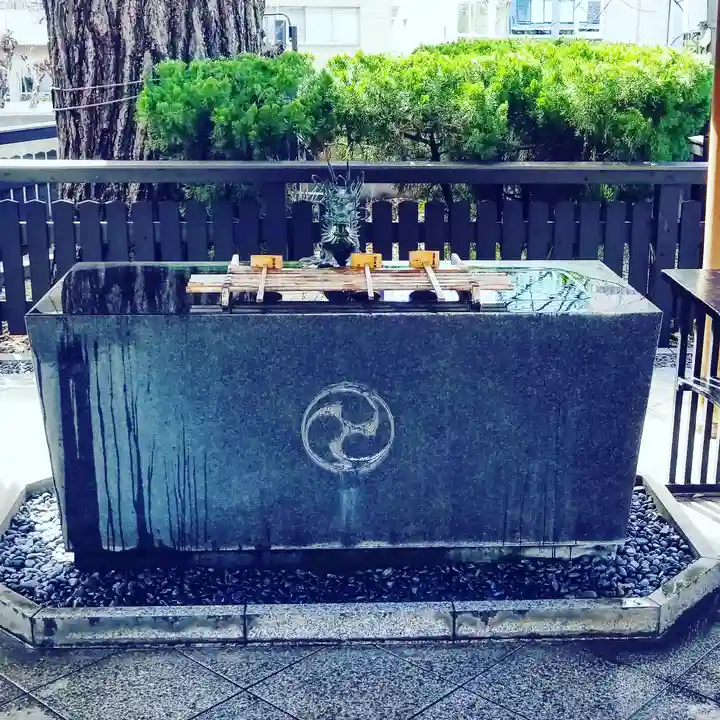 熊野神社の手水舎