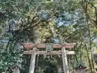 大神神社の{uncategorized: "未分類", other: "その他", undefined: "問題あり", building: "その他建物", grave: "お墓", sacred_gate: "鳥居", guardian: "狛犬", statue: "像", buddha: "仏像", history: "歴史", nature: "自然", garden: "庭園", animal: "動物", pagoda: "塔", temizu: "手水舎", mountain_gate: "山門・神門", sanctuary: "本殿・本堂", subordinate: "末社・摂社", art: "芸術", scenery: "景色", jizo: "地蔵", ema: "絵馬", goshuin: "御朱印", omikuji: "おみくじ", items: "授与品その他", amulet: "お守り", goshuincho: "御朱印帳", eats: "食事", festival: "お祭り", votive_dance: "神楽", shichigosan: "七五三参", wedding: "結婚式", experience: "体験その他", initially: "初詣", around: "周辺", anti_infection: "感染症対策"}
