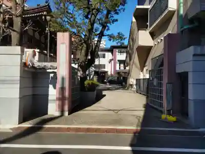 西徳寺の山門・神門