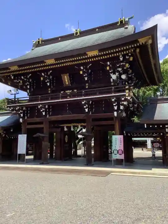 真清田神社の山門・神門
