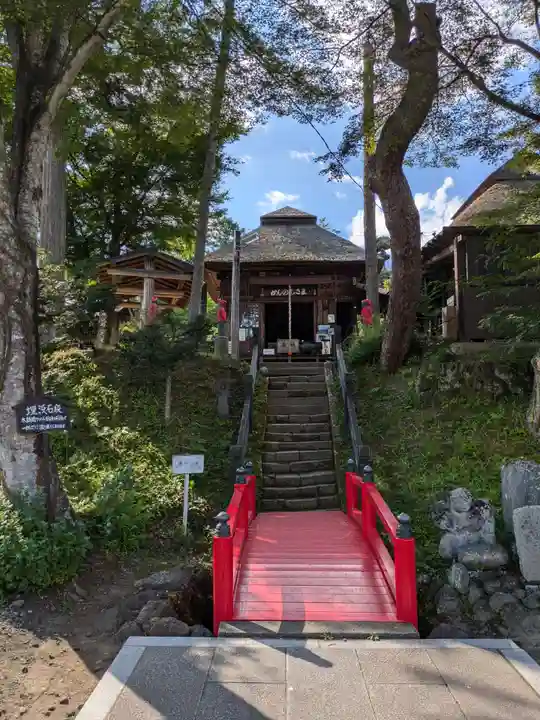 鎌原観音堂の本殿・本堂