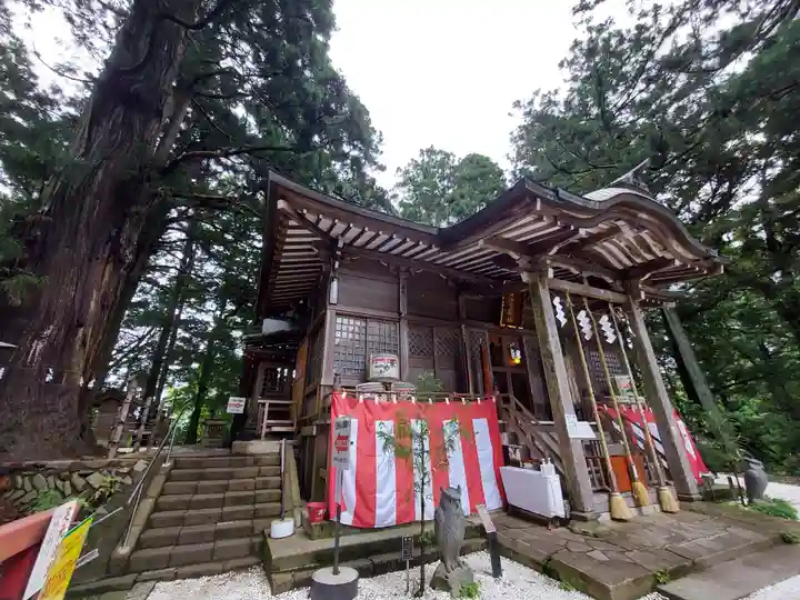 鷲子山上神社の本殿・本堂