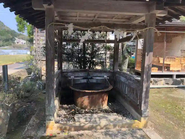 宇良神社(浦嶋神社)の手水舎