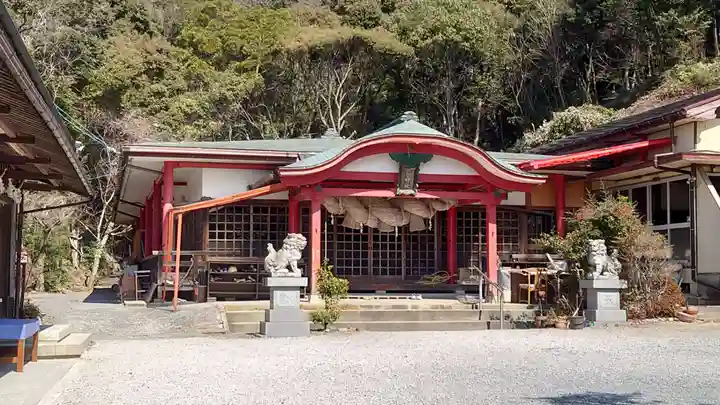 熊野神社の本殿・本堂