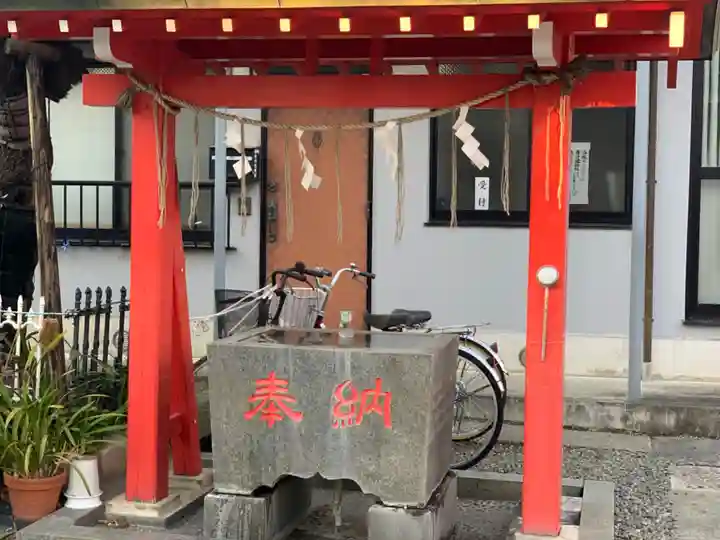 女塚神社の手水舎