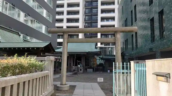 宮益御嶽神社の鳥居