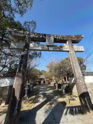 深江神社の{uncategorized: "未分類", other: "その他", undefined: "問題あり", building: "その他建物", grave: "お墓", sacred_gate: "鳥居", guardian: "狛犬", statue: "像", buddha: "仏像", history: "歴史", nature: "自然", garden: "庭園", animal: "動物", pagoda: "塔", temizu: "手水舎", mountain_gate: "山門・神門", sanctuary: "本殿・本堂", subordinate: "末社・摂社", art: "芸術", scenery: "景色", jizo: "地蔵", ema: "絵馬", goshuin: "御朱印", omikuji: "おみくじ", items: "授与品その他", amulet: "お守り", goshuincho: "御朱印帳", eats: "食事", festival: "お祭り", votive_dance: "神楽", shichigosan: "七五三参", wedding: "結婚式", experience: "体験その他", initially: "初詣", around: "周辺", anti_infection: "感染症対策"}