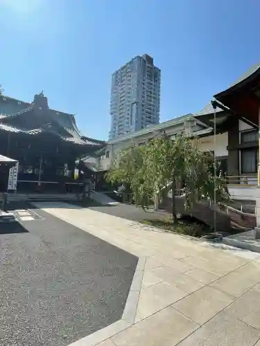 覚林寺の{uncategorized: "未分類", other: "その他", undefined: "問題あり", building: "その他建物", grave: "お墓", sacred_gate: "鳥居", guardian: "狛犬", statue: "像", buddha: "仏像", history: "歴史", nature: "自然", garden: "庭園", animal: "動物", pagoda: "塔", temizu: "手水舎", mountain_gate: "山門・神門", sanctuary: "本殿・本堂", subordinate: "末社・摂社", art: "芸術", scenery: "景色", jizo: "地蔵", ema: "絵馬", goshuin: "御朱印", omikuji: "おみくじ", items: "授与品その他", amulet: "お守り", goshuincho: "御朱印帳", eats: "食事", festival: "お祭り", votive_dance: "神楽", shichigosan: "七五三参", wedding: "結婚式", experience: "体験その他", initially: "初詣", around: "周辺", anti_infection: "感染症対策"}