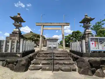 熱田社(福屋)の{uncategorized: "未分類", other: "その他", undefined: "問題あり", building: "その他建物", grave: "お墓", sacred_gate: "鳥居", guardian: "狛犬", statue: "像", buddha: "仏像", history: "歴史", nature: "自然", garden: "庭園", animal: "動物", pagoda: "塔", temizu: "手水舎", mountain_gate: "山門・神門", sanctuary: "本殿・本堂", subordinate: "末社・摂社", art: "芸術", scenery: "景色", jizo: "地蔵", ema: "絵馬", goshuin: "御朱印", omikuji: "おみくじ", items: "授与品その他", amulet: "お守り", goshuincho: "御朱印帳", eats: "食事", festival: "お祭り", votive_dance: "神楽", shichigosan: "七五三参", wedding: "結婚式", experience: "体験その他", initially: "初詣", around: "周辺", anti_infection: "感染症対策"}