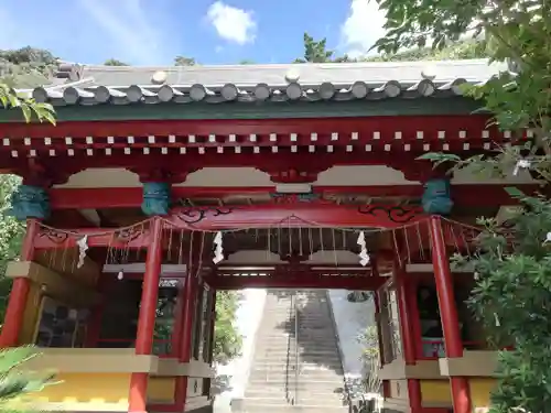 洲崎神社の山門