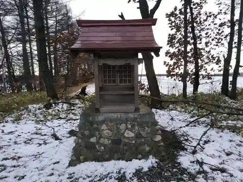 東中音更神社の本殿