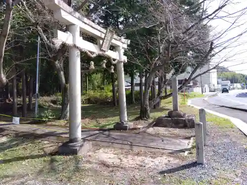 岩瀬神社の鳥居