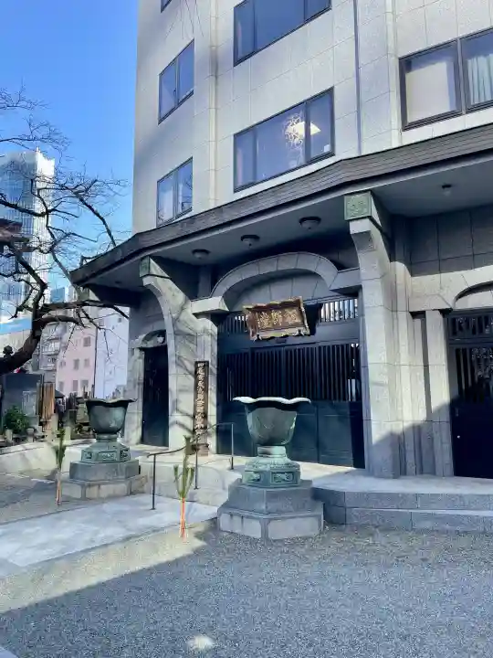 常圓寺の{uncategorized: "未分類", other: "その他", undefined: "問題あり", building: "その他建物", grave: "お墓", sacred_gate: "鳥居", guardian: "狛犬", statue: "像", buddha: "仏像", history: "歴史", nature: "自然", garden: "庭園", animal: "動物", pagoda: "塔", temizu: "手水舎", mountain_gate: "山門・神門", sanctuary: "本殿・本堂", subordinate: "末社・摂社", art: "芸術", scenery: "景色", jizo: "地蔵", ema: "絵馬", goshuin: "御朱印", omikuji: "おみくじ", items: "授与品その他", amulet: "お守り", goshuincho: "御朱印帳", eats: "食事", festival: "お祭り", votive_dance: "神楽", shichigosan: "七五三参", wedding: "結婚式", experience: "体験その他", initially: "初詣", around: "周辺", anti_infection: "感染症対策"}