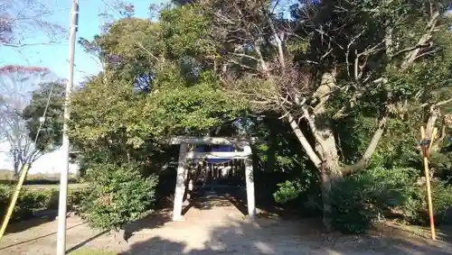 平泉神社の建物その他