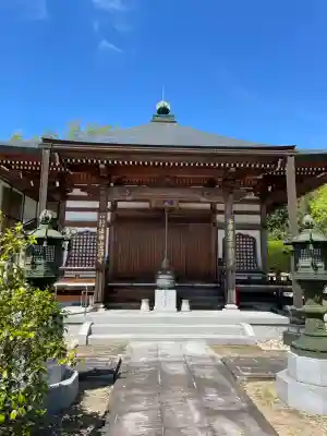 満願寺の{uncategorized: "未分類", other: "その他", undefined: "問題あり", building: "その他建物", grave: "お墓", sacred_gate: "鳥居", guardian: "狛犬", statue: "像", buddha: "仏像", history: "歴史", nature: "自然", garden: "庭園", animal: "動物", pagoda: "塔", temizu: "手水舎", mountain_gate: "山門・神門", sanctuary: "本殿・本堂", subordinate: "末社・摂社", art: "芸術", scenery: "景色", jizo: "地蔵", ema: "絵馬", goshuin: "御朱印", omikuji: "おみくじ", items: "授与品その他", amulet: "お守り", goshuincho: "御朱印帳", eats: "食事", festival: "お祭り", votive_dance: "神楽", shichigosan: "七五三参", wedding: "結婚式", experience: "体験その他", initially: "初詣", around: "周辺", anti_infection: "感染症対策"}