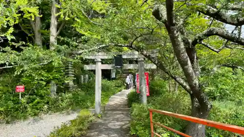 唐松山　護国寺の鳥居