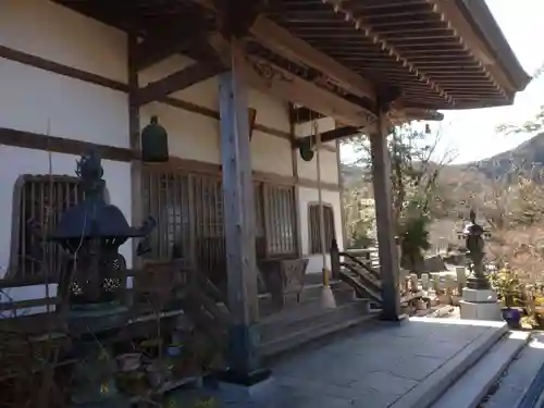 霊泉寺の本殿