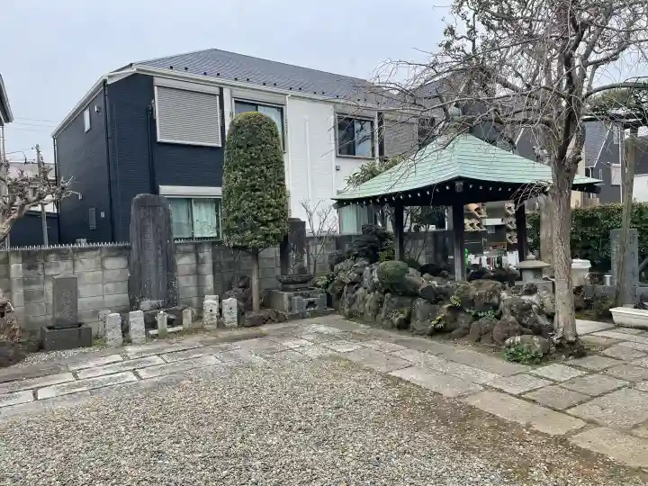 善慶寺の{uncategorized: "未分類", other: "その他", undefined: "問題あり", building: "その他建物", grave: "お墓", sacred_gate: "鳥居", guardian: "狛犬", statue: "像", buddha: "仏像", history: "歴史", nature: "自然", garden: "庭園", animal: "動物", pagoda: "塔", temizu: "手水舎", mountain_gate: "山門・神門", sanctuary: "本殿・本堂", subordinate: "末社・摂社", art: "芸術", scenery: "景色", jizo: "地蔵", ema: "絵馬", goshuin: "御朱印", omikuji: "おみくじ", items: "授与品その他", amulet: "お守り", goshuincho: "御朱印帳", eats: "食事", festival: "お祭り", votive_dance: "神楽", shichigosan: "七五三参", wedding: "結婚式", experience: "体験その他", initially: "初詣", around: "周辺", anti_infection: "感染症対策"}