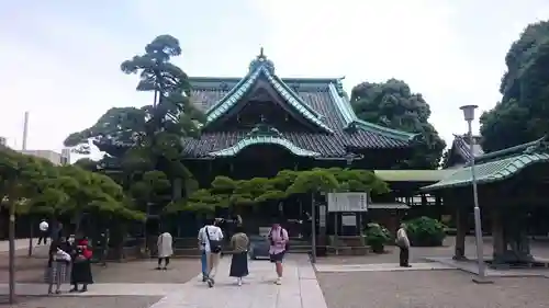 題経寺（柴又帝釈天）の本殿