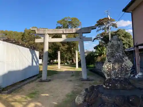 龍神社の鳥居