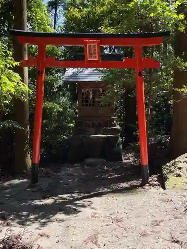 八代龍王神感寺の末社