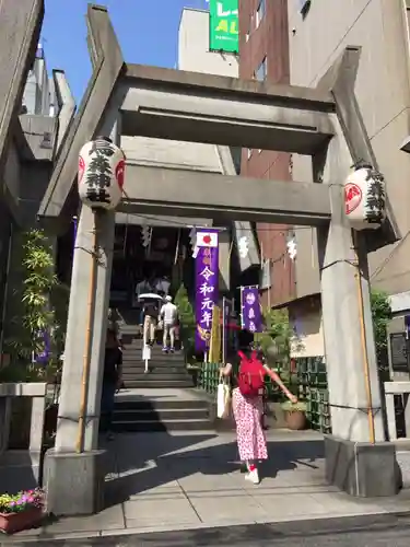 烏森神社の鳥居