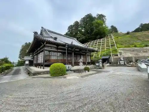 大福寺の{uncategorized: "未分類", other: "その他", undefined: "問題あり", building: "その他建物", grave: "お墓", sacred_gate: "鳥居", guardian: "狛犬", statue: "像", buddha: "仏像", history: "歴史", nature: "自然", garden: "庭園", animal: "動物", pagoda: "塔", temizu: "手水舎", mountain_gate: "山門・神門", sanctuary: "本殿・本堂", subordinate: "末社・摂社", art: "芸術", scenery: "景色", jizo: "地蔵", ema: "絵馬", goshuin: "御朱印", omikuji: "おみくじ", items: "授与品その他", amulet: "お守り", goshuincho: "御朱印帳", eats: "食事", festival: "お祭り", votive_dance: "神楽", shichigosan: "七五三参", wedding: "結婚式", experience: "体験その他", initially: "初詣", around: "周辺", anti_infection: "感染症対策"}