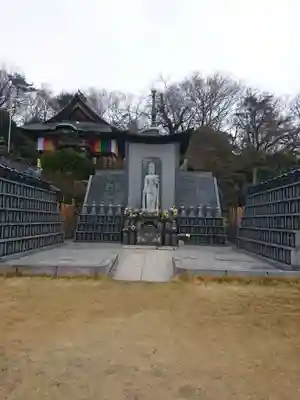 埼玉厄除け開運大師・龍泉寺（切り絵御朱印発祥の寺）のその他建物