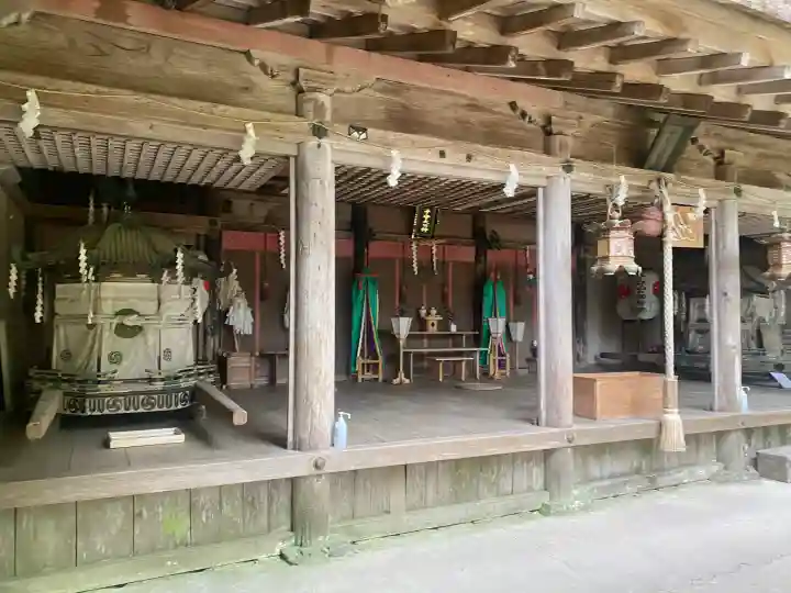 吉野水分神社(吉野町)の{uncategorized: "未分類", other: "その他", undefined: "問題あり", building: "その他建物", grave: "お墓", sacred_gate: "鳥居", guardian: "狛犬", statue: "像", buddha: "仏像", history: "歴史", nature: "自然", garden: "庭園", animal: "動物", pagoda: "塔", temizu: "手水舎", mountain_gate: "山門・神門", sanctuary: "本殿・本堂", subordinate: "末社・摂社", art: "芸術", scenery: "景色", jizo: "地蔵", ema: "絵馬", goshuin: "御朱印", omikuji: "おみくじ", items: "授与品その他", amulet: "お守り", goshuincho: "御朱印帳", eats: "食事", festival: "お祭り", votive_dance: "神楽", shichigosan: "七五三参", wedding: "結婚式", experience: "体験その他", initially: "初詣", around: "周辺", anti_infection: "感染症対策"}