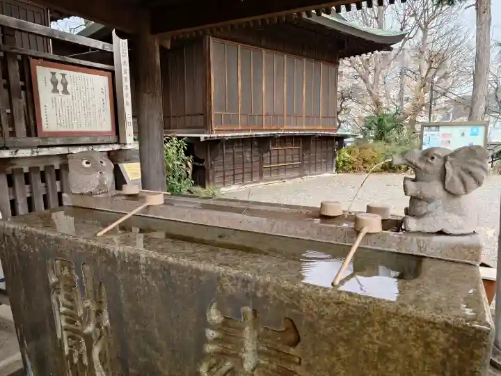 弘明寺の{uncategorized: "未分類", other: "その他", undefined: "問題あり", building: "その他建物", grave: "お墓", sacred_gate: "鳥居", guardian: "狛犬", statue: "像", buddha: "仏像", history: "歴史", nature: "自然", garden: "庭園", animal: "動物", pagoda: "塔", temizu: "手水舎", mountain_gate: "山門・神門", sanctuary: "本殿・本堂", subordinate: "末社・摂社", art: "芸術", scenery: "景色", jizo: "地蔵", ema: "絵馬", goshuin: "御朱印", omikuji: "おみくじ", items: "授与品その他", amulet: "お守り", goshuincho: "御朱印帳", eats: "食事", festival: "お祭り", votive_dance: "神楽", shichigosan: "七五三参", wedding: "結婚式", experience: "体験その他", initially: "初詣", around: "周辺", anti_infection: "感染症対策"}