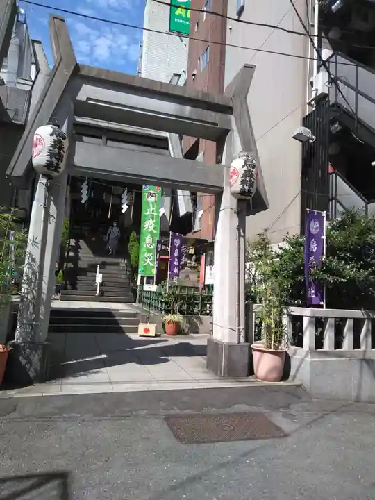 烏森神社の鳥居