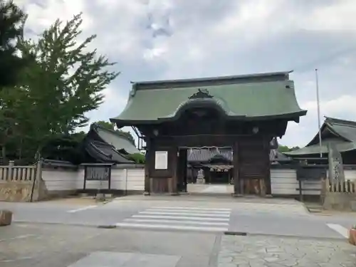 曽根天満宮の山門