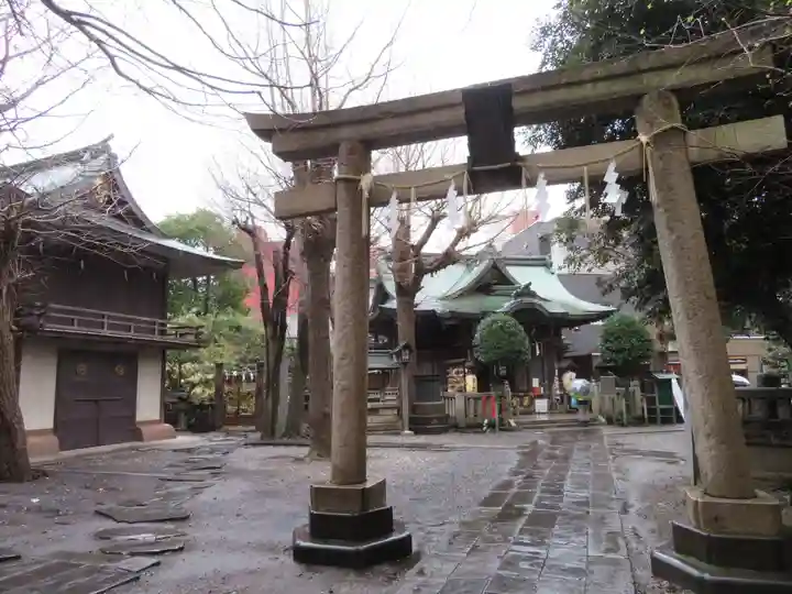 小野照崎神社の鳥居