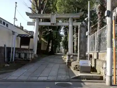 桐ヶ谷氷川神社の鳥居