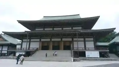 成田山新勝寺の本殿・本堂