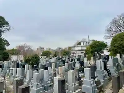 長運寺の{uncategorized: "未分類", other: "その他", undefined: "問題あり", building: "その他建物", grave: "お墓", sacred_gate: "鳥居", guardian: "狛犬", statue: "像", buddha: "仏像", history: "歴史", nature: "自然", garden: "庭園", animal: "動物", pagoda: "塔", temizu: "手水舎", mountain_gate: "山門・神門", sanctuary: "本殿・本堂", subordinate: "末社・摂社", art: "芸術", scenery: "景色", jizo: "地蔵", ema: "絵馬", goshuin: "御朱印", omikuji: "おみくじ", items: "授与品その他", amulet: "お守り", goshuincho: "御朱印帳", eats: "食事", festival: "お祭り", votive_dance: "神楽", shichigosan: "七五三参", wedding: "結婚式", experience: "体験その他", initially: "初詣", around: "周辺", anti_infection: "感染症対策"}