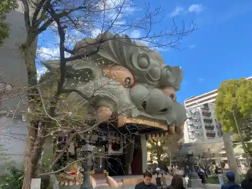 難波八阪神社の{uncategorized: "未分類", other: "その他", undefined: "問題あり", building: "その他建物", grave: "お墓", sacred_gate: "鳥居", guardian: "狛犬", statue: "像", buddha: "仏像", history: "歴史", nature: "自然", garden: "庭園", animal: "動物", pagoda: "塔", temizu: "手水舎", mountain_gate: "山門・神門", sanctuary: "本殿・本堂", subordinate: "末社・摂社", art: "芸術", scenery: "景色", jizo: "地蔵", ema: "絵馬", goshuin: "御朱印", omikuji: "おみくじ", items: "授与品その他", amulet: "お守り", goshuincho: "御朱印帳", eats: "食事", festival: "お祭り", votive_dance: "神楽", shichigosan: "七五三参", wedding: "結婚式", experience: "体験その他", initially: "初詣", around: "周辺", anti_infection: "感染症対策"}