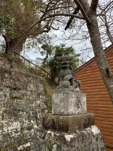 山神社の狛犬