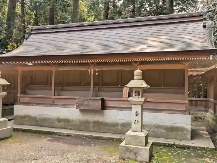 伊和神社の{uncategorized: "未分類", other: "その他", undefined: "問題あり", building: "その他建物", grave: "お墓", sacred_gate: "鳥居", guardian: "狛犬", statue: "像", buddha: "仏像", history: "歴史", nature: "自然", garden: "庭園", animal: "動物", pagoda: "塔", temizu: "手水舎", mountain_gate: "山門・神門", sanctuary: "本殿・本堂", subordinate: "末社・摂社", art: "芸術", scenery: "景色", jizo: "地蔵", ema: "絵馬", goshuin: "御朱印", omikuji: "おみくじ", items: "授与品その他", amulet: "お守り", goshuincho: "御朱印帳", eats: "食事", festival: "お祭り", votive_dance: "神楽", shichigosan: "七五三参", wedding: "結婚式", experience: "体験その他", initially: "初詣", around: "周辺", anti_infection: "感染症対策"}